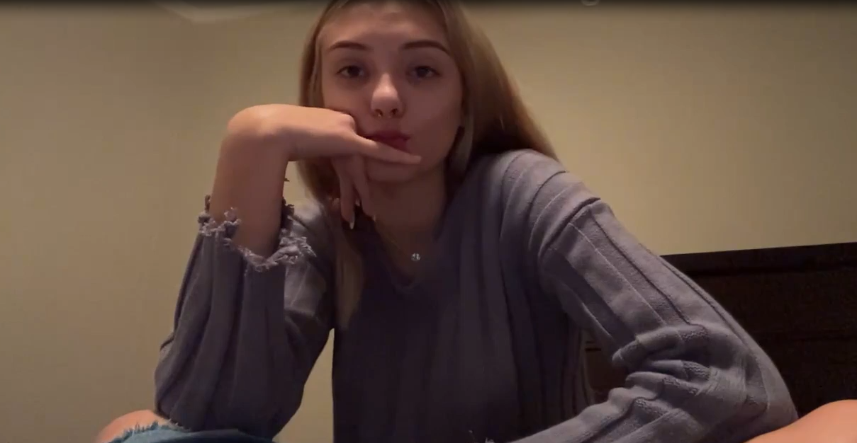 Beautiful blonde showing off on live stream. thumbnail